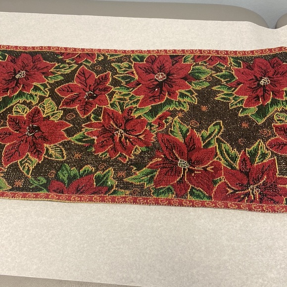 Christmas Runner - Picture 3 of 3